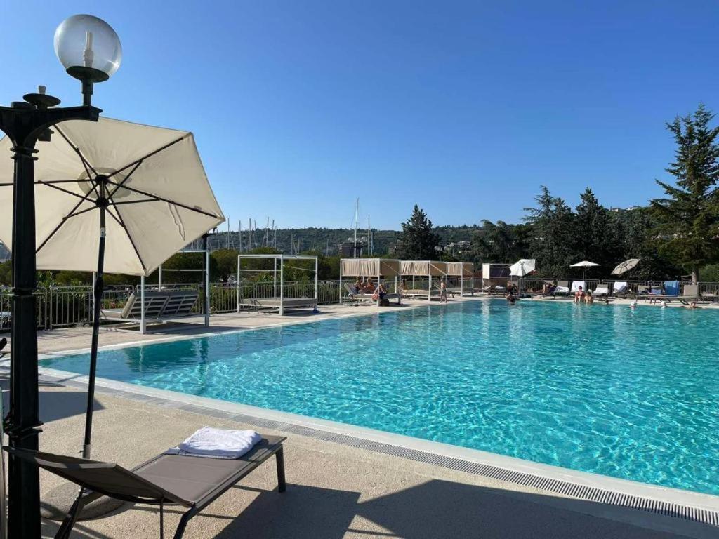 Floating Sea House Aurora Villa Portorož Exterior foto